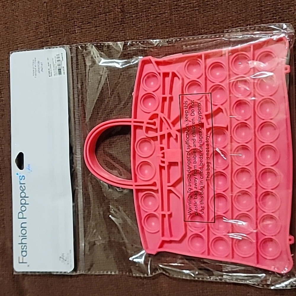 Popper Purse - Picture 2 of 3